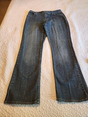 Liz Claiborne Bootcut Jeans Sz 8